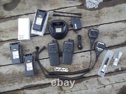 2X Motorola AAH01QDC9JA2AN CP200d Analog/Digital 403-470 MHz 16 Ch UHF W ACC'S