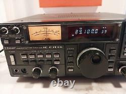 ICOM IC-R7000 HF, VHF, UHF wide band communication receiver With operation manual