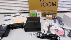 Icom IC-R2500 10kHz-1300MHz Wideband Receiver + Software + UT106 APCO-25 in Box