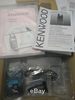 Kenwood TH-D72A 144/440 MHz FM Dual Bander with KSC-32 rapid charger