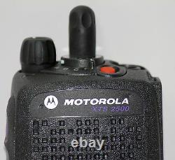 MOTOROLA XTS2500 XTS 136-174 MHZ VHF Model 3 P25 DIGITAL RADIO FPP HAM 8 MEG LOT