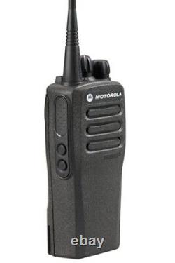 Motorola CP200D AAH01QDC9JA2AN UHF Digital MOTOTRBO Radio 403-470Mhz