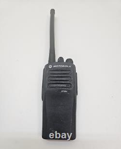 Motorola CP200d 136-174 MHz VHF Two Way Radio AAH01JDC9JA2AN