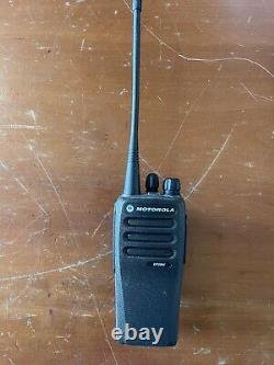 Motorola CP200d 403-470MHz 4Watt DIGITAL Radio MN AAH01QDC9JC2AN