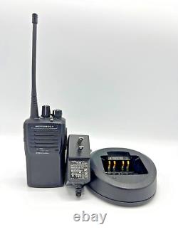 Motorola EVX-261 Advanced digital Radio for Clear UHF communication