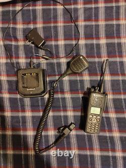 Motorola P25 Portable Radio XTS2500 Model III UHF R1 (380-470 mHz)