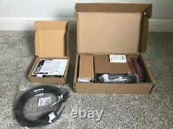 Motorola XPR 5550e 450-512Mhz 40W with MIC, 5MM cable, and remote mount kit