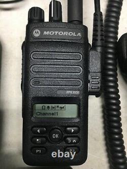 Motorola XPR3500 VHF 136-174mhz MotoTRBO digital radio AAH02JDH9JA2AN with Mic