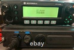 Motorola XTL2500 800mhz P25 Digital Mobile Radio Dual Heads M21URM9PW1AN XTL 800
