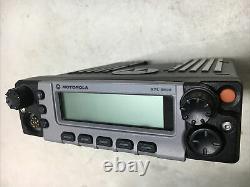 Motorola XTL5000 700 / 800Mhz P25 Digital dash mount mobile radio M20URS9PW1AN