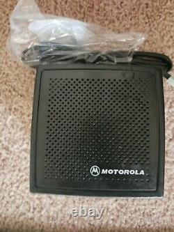 Motorola XTL5000 Digital Radio M20URS9PW1AN P25 700 800 Mhz P25 9600bd W7 head