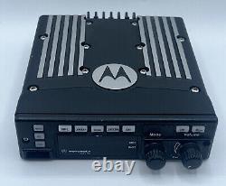 Motorola XTL5000 P25 M20KSS9PW1AN VHF 136-174 MHz Radio (B)