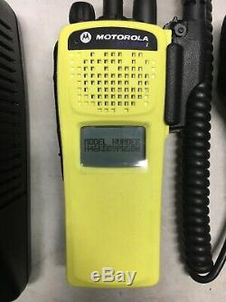 Motorola XTS2500 1.5 VHF 136-174mhz P25 Digital Radio H46KDD9PW5BN Yellow