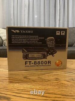 Yaesu FT-8800R 144/430 MHz Dual Band FM Transceiver